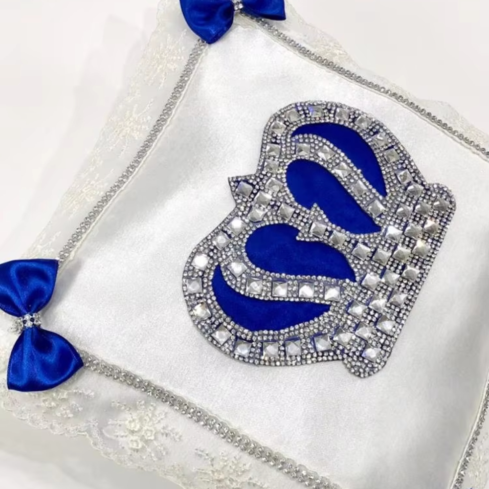 Modern Custom Pillow Luxury Custom Portable Newborn Baby Gold Cushion Jewelry Cushionhigh Qual