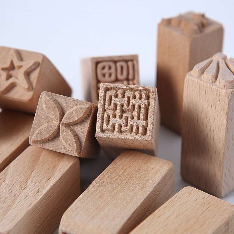Pottery Wood Texture Seal 16-piece Set of Solid Wood Cartoon Seal Tool Pottery Clay Clay Moon Cake Stamp Mold
