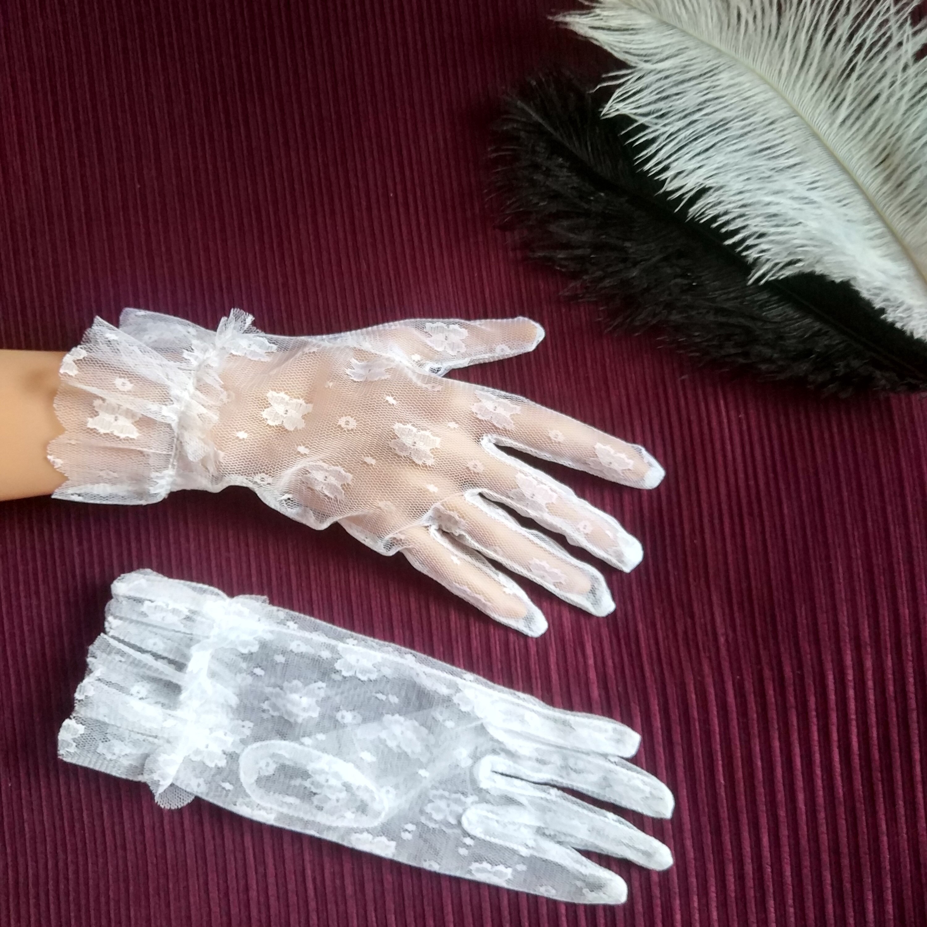Guantes de encaje Lolita de estilo japonés, accesorios de manga Lolita, guantes blancos de encaje oscuro gótico para novia: White
