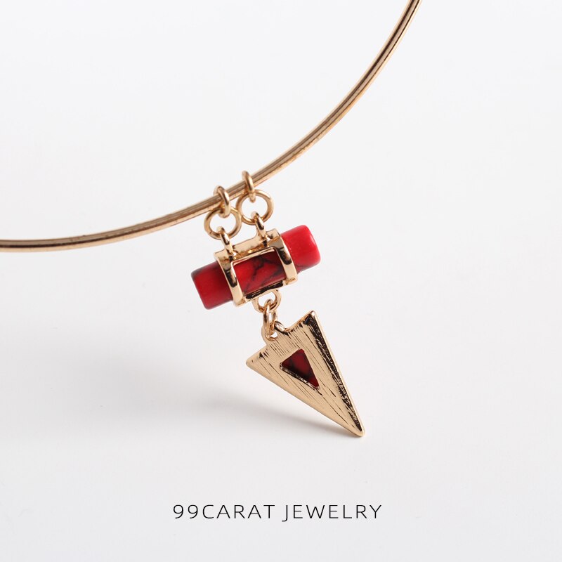 Nine nine carat European and American accessories: Pine stone crackle pattern triangle Necklace (NX)