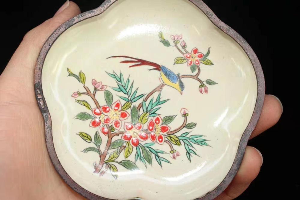 Ancient Chinese collection enamel enamel Small plate /decorative collection