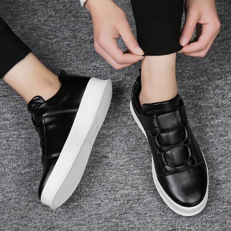 printemps nouvelle hommes chaussures de skate sans lacet extérieur marche mâle chaussures jogging baskets blanc noir conseil chaussures NC-97