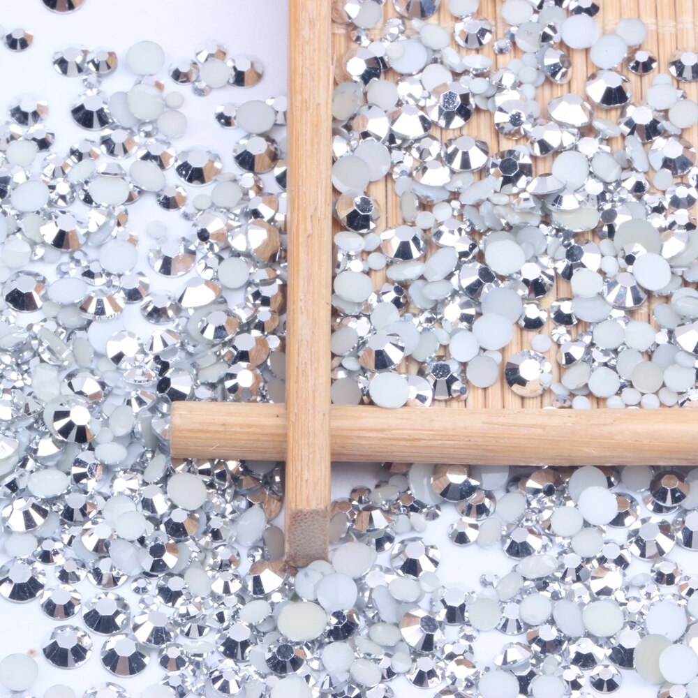 Hars strass steentjes zilver coating 2-6mm ronde platte achterkant niet-fixerende diamanten applicaties voor ambachtelijke stoffen trouwjurken