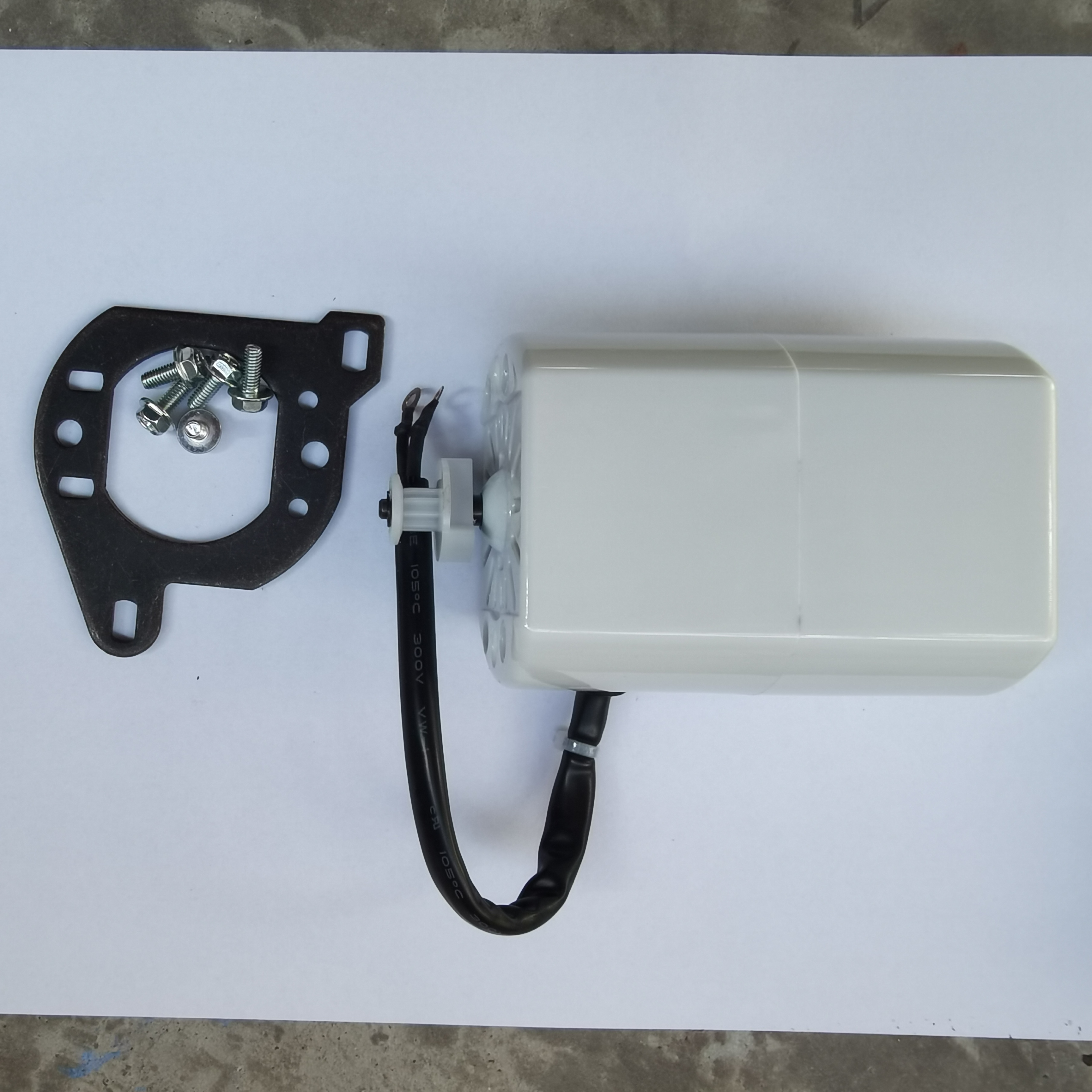 Household/Domestic Sewing Machine Motor/Engine,70W/90W/50W,0.35A/0.5A/0.23A, AC 220V-240V, 50/60HZ, 9/6 Teeth Gear,Great: green