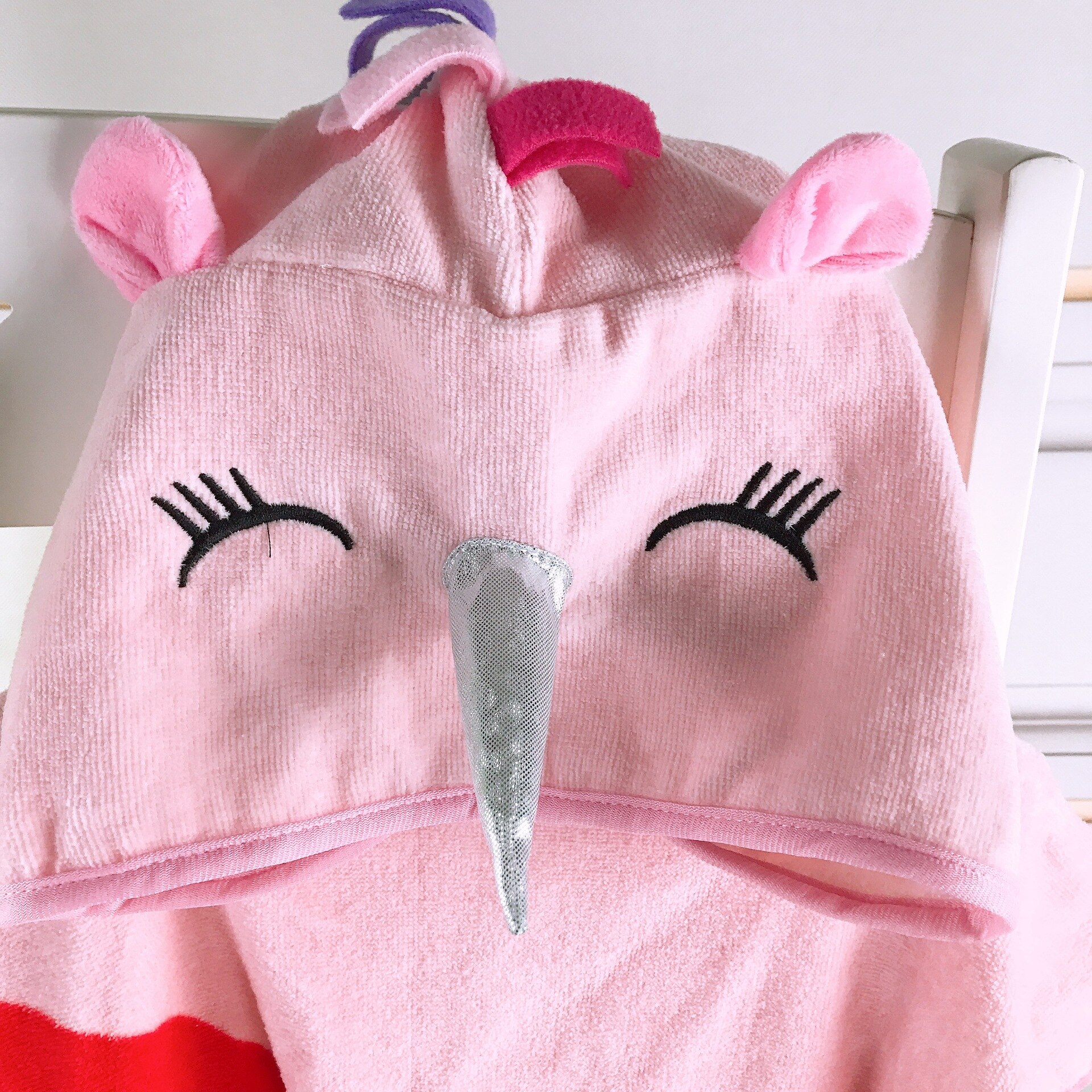 Strandbadhanddukar med huva för barn 2-6 år gammal söt rosa enhörning med regnbågsponcho badhanddukar varp kompakt täcka upp