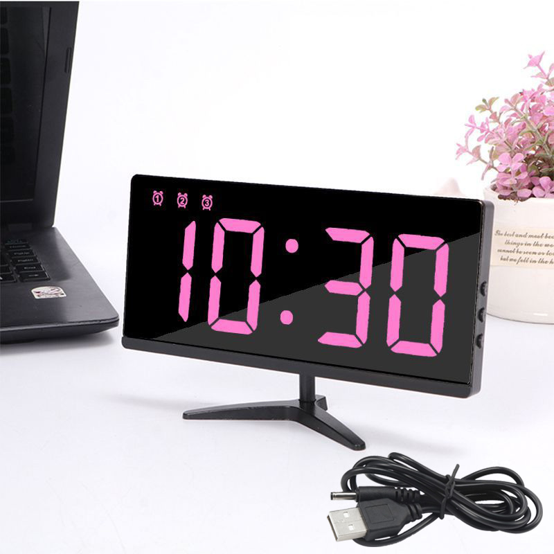 Digital led vekkerklokke speil usb-ladeport multifunksjon stor lcd-skjerm bordklokke med temperatur snooze skrivebordsklokker: Lilla