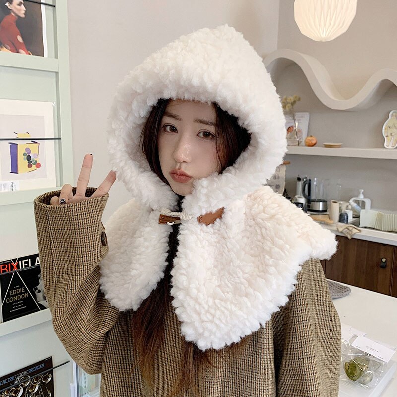 Gorro con capucha de pelo de cordero Artificial para hombre y mujer, gorro grueso con cordón para la cabeza, ajustable, de Color sólido, para invierno: Horn buckle white