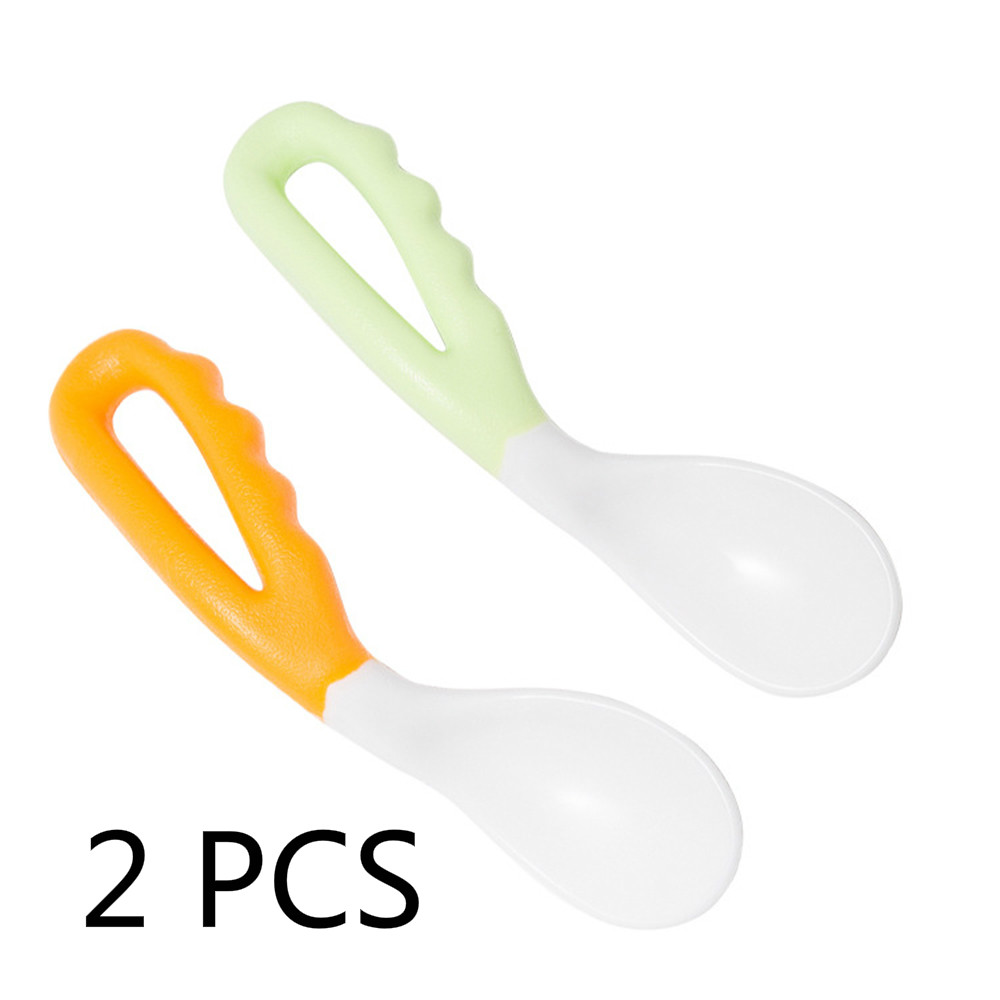 Unisex baby böjd sked pp material barn porslin bebis äta träning sked armbåge skedar ris skopa bebis matningsverktyg: 2pc- gröna och orange