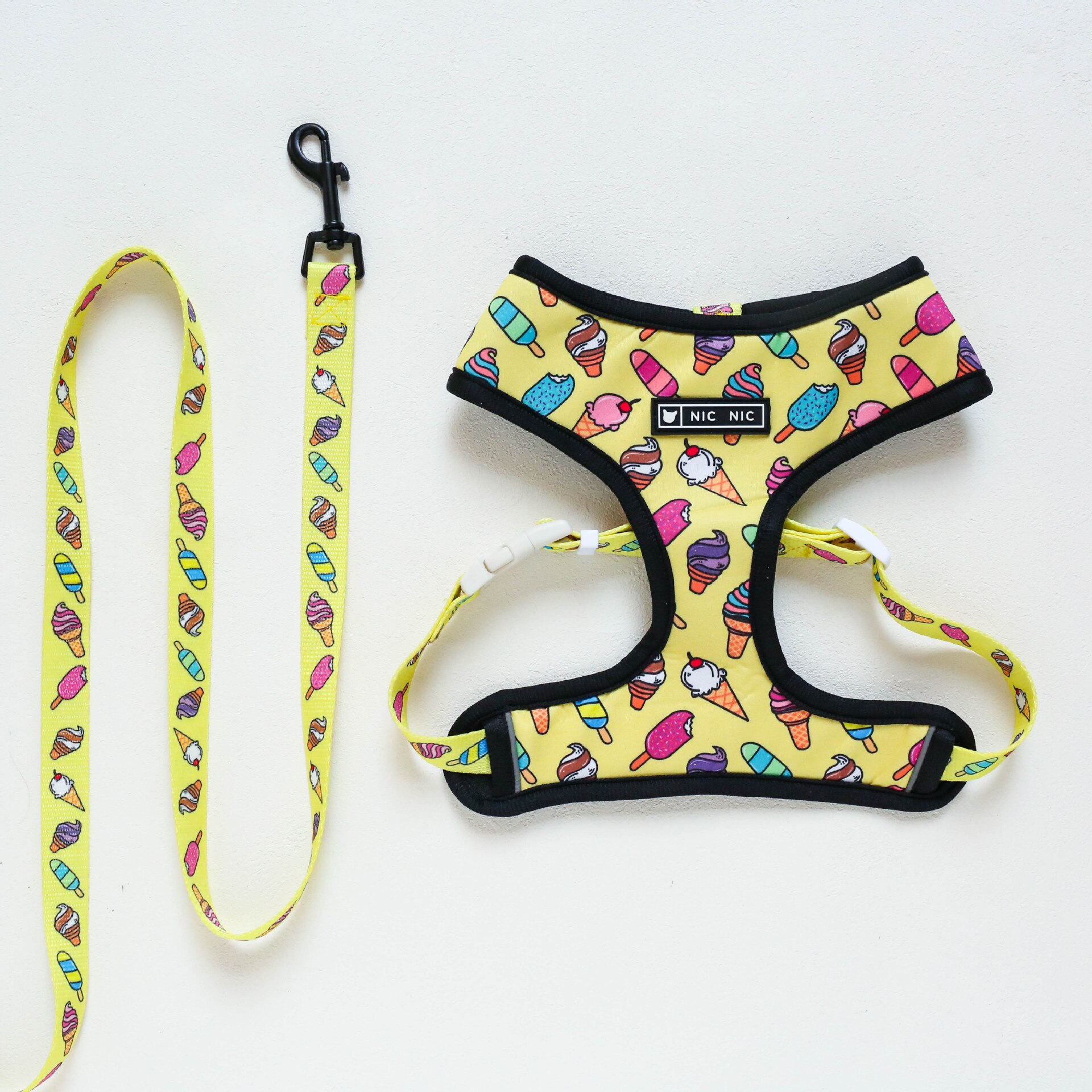 Dog Leashes Collar For Pet French Bulldogs Small Puppy Harnesses For Dogs Pet Breathable Mesh Leash Pugs Collar: Yellow / S