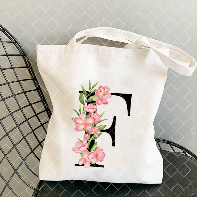 Luxe op maat gemaakte draagtas, strandtas, damestas met monogram en bloemenprint, luxe canvas tas, shopper, chique tas, handtas, hobo shopper.: Ivoor