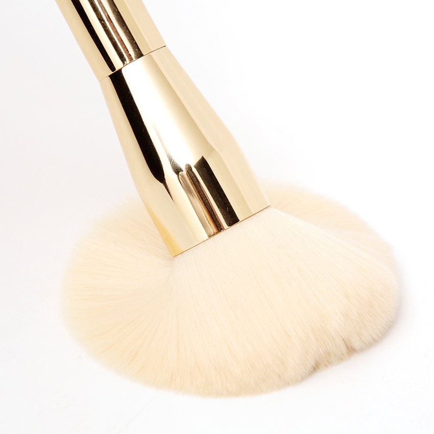 Comfortabele italiaanse make-upkwasten nano superzacht dik haar goud metaal maquiagem blush poeder kabuki make-upkwast