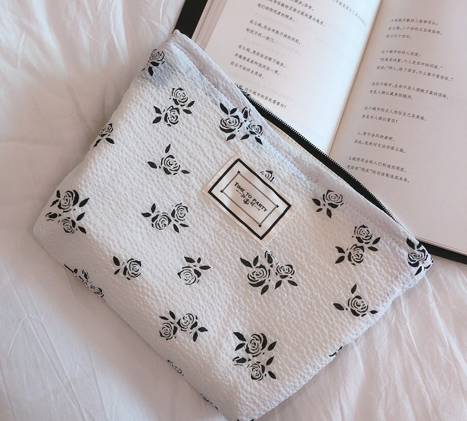 Sac à cosmétiques en tissu de coton à bulles, sac de maquillage pour femmes, organisateur de nécessaire, sacs de toilette de voyage, pochette à cosmétiques à fleurs, étui de beauté