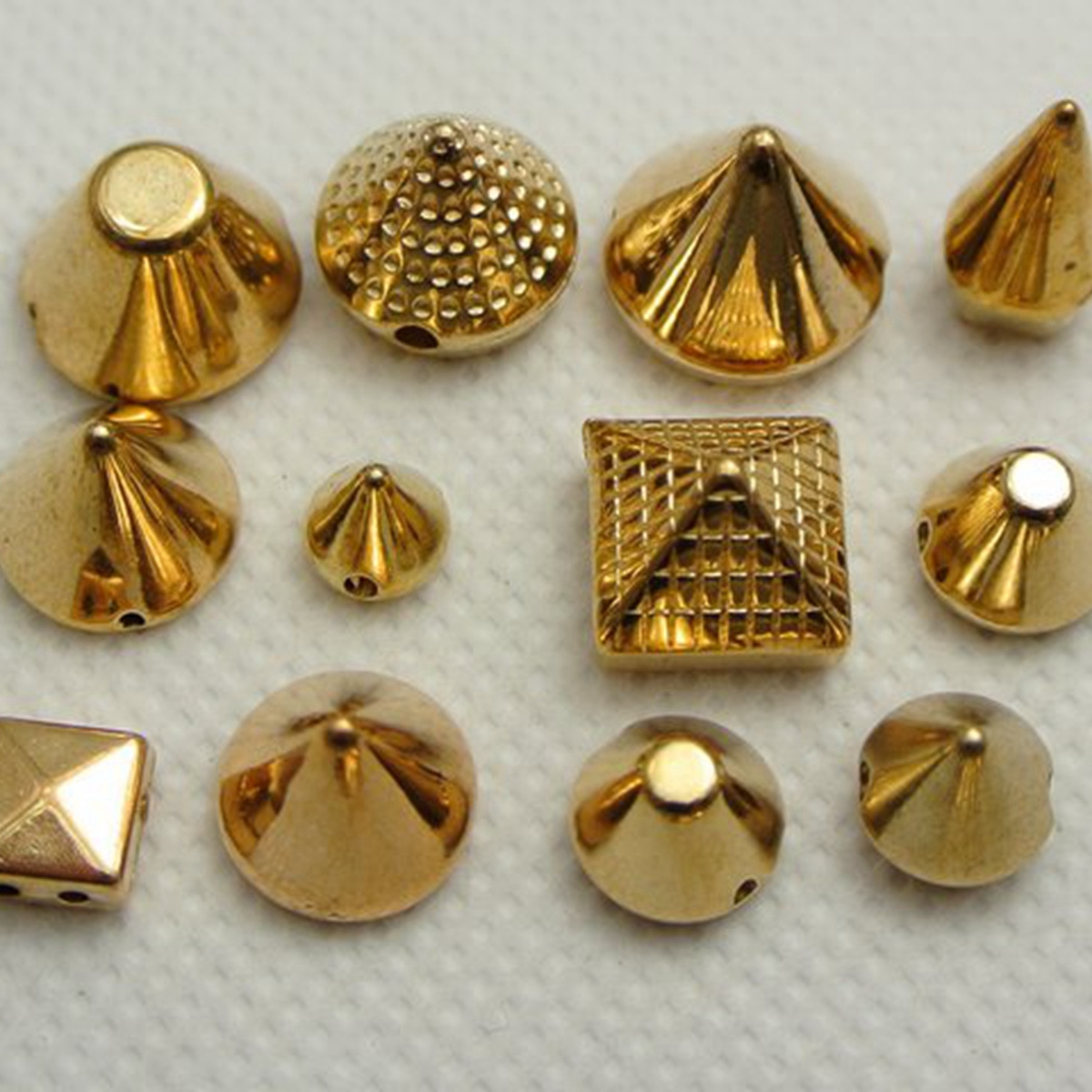 100 Assorted Golden/Silver Metallic Acrylic Rock Punk Spike Taper Stud Beads