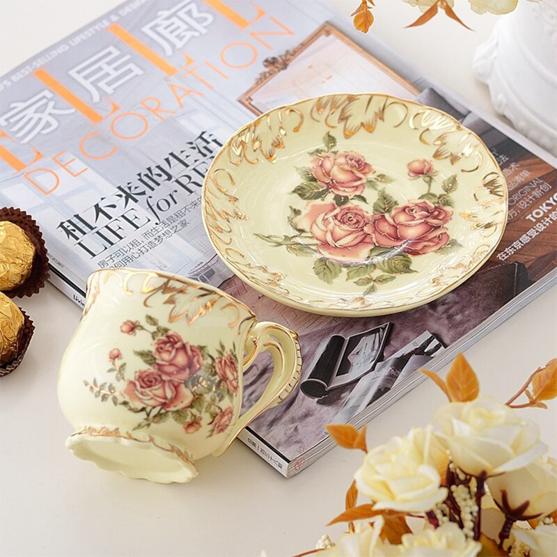 Lvory Porcelain Coffee Cup Beating Western Ceramic Coffee Cup Plate Rose Coffee Pot Set