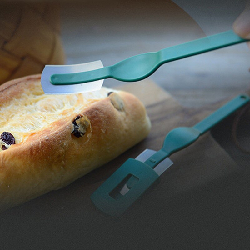 1pc Bread Cutters Bakery Scraper Bread Curved Slicer Cutter Dough Breads Scoring Lame with Blades Cover Baking Pastry Tools