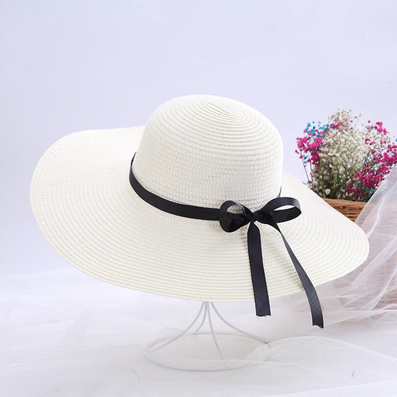 GOUTER-chapeau d'été résistant au soleil pour femmes, chapeau en paille pliable Portable à large bord, ruban de fête sur la plage, chapeau à nœud papillon: white