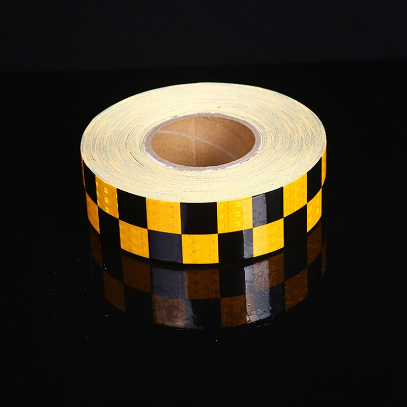 5 cm x 45m dubbele kleuren geruite reflecterende sticker voor waarschuwingstape voor vrachtwagenachterkanten in winkelcentra