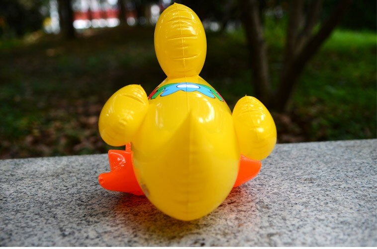 Kleine reizende nette entzückende modell nflatable Ebene Erpel Kleine Reizende Nette Entzückende Ente Mit Blumen Aufblasbare Pvc Spielzeug