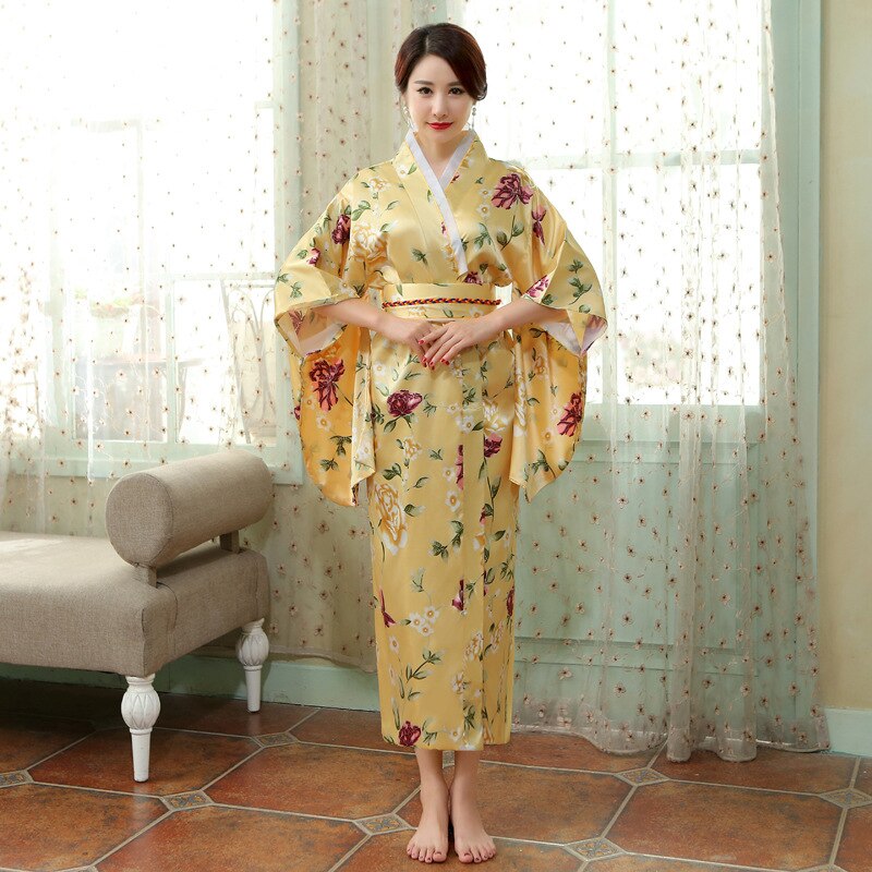Bata tradicional China Roja bata Kimono satinado para mujer