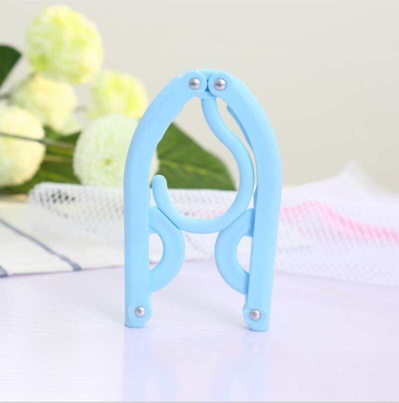 5Pcs Portable Travel Cloth Hanger Plastic Foldable Rack Drying Clothespin Trouser Coat Towel Socks Storage Closet Organizer: Blue