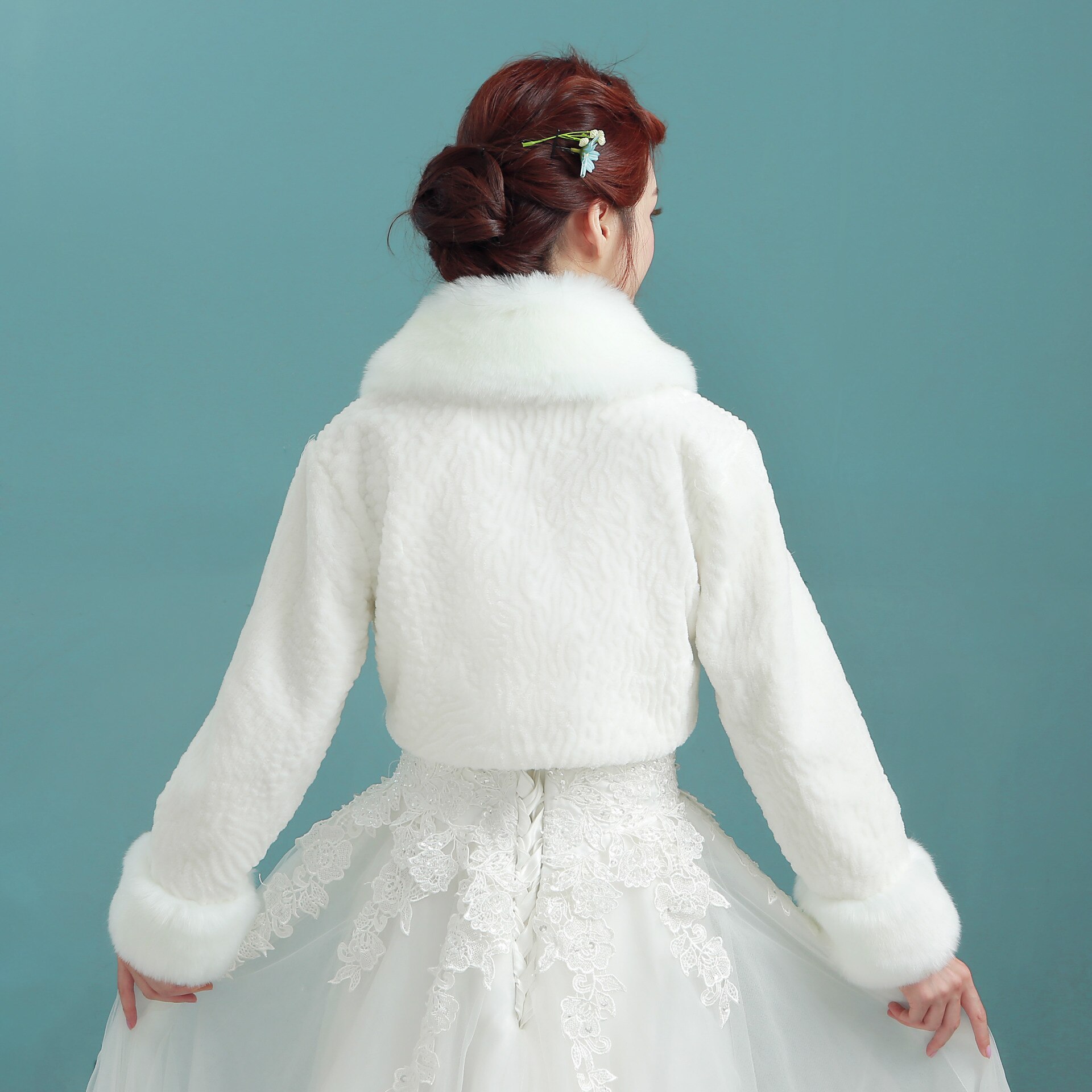 Feather robe women Faux fur coat Bridal fur shawl Peleryna mariage femme Shrugs for women Bride Wedding Jacket