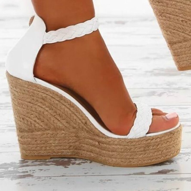 Vrouw Zomer Sexy Wedge Sandalen Platform Dames Hoge Hakken Schoenen Vrouwen Mode Stro Gesp Open Teen Casual Vrouwelijke Schoenen