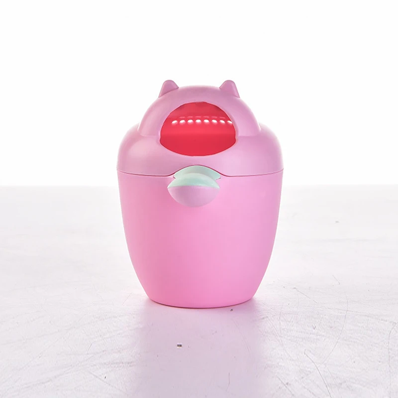 Tegneserie infan sjampo kopp dusj vann baby badehetter låve bading baby dusj skjeer låve vaske hår kopp låve badeverktøy