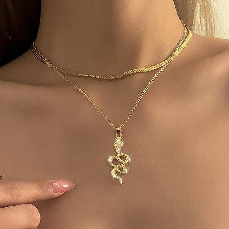 Bohemian Multilayer Chain Crystal Snake Pendant Necklace for Women Vintage Geometric Thick Chain Collar Necklace Punk Jewelry: IPA1429