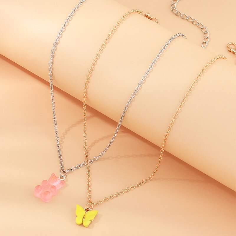 Leuke 2 Stks/set Roze Gummy Bear Gele Vlinder Hanger Ketting Set Voor Vrouwen Meisjes Mode Gouden Hanger Kettingen Collier