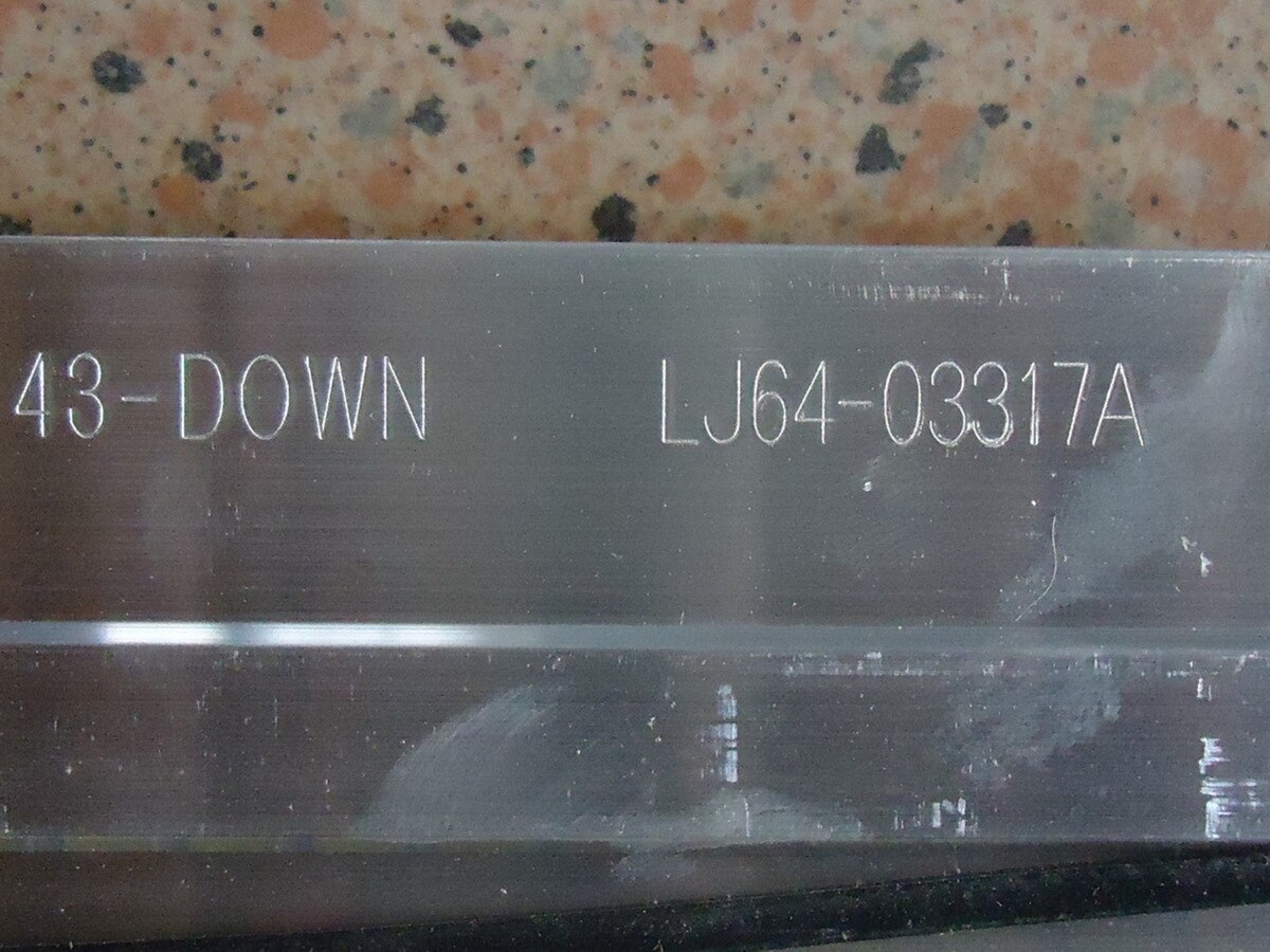 2 stuk/partij VOOR Samsung LJ64-03317A 43 "Artikel lamp 2011SGS43 7030 54 L REV1.0 1 stuk = 54LED 467mm