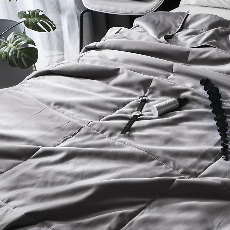 47 quilt sommerdyne ,100%  vasket silke, maskinvaskbar, myk behagelig pustende kan sove naken