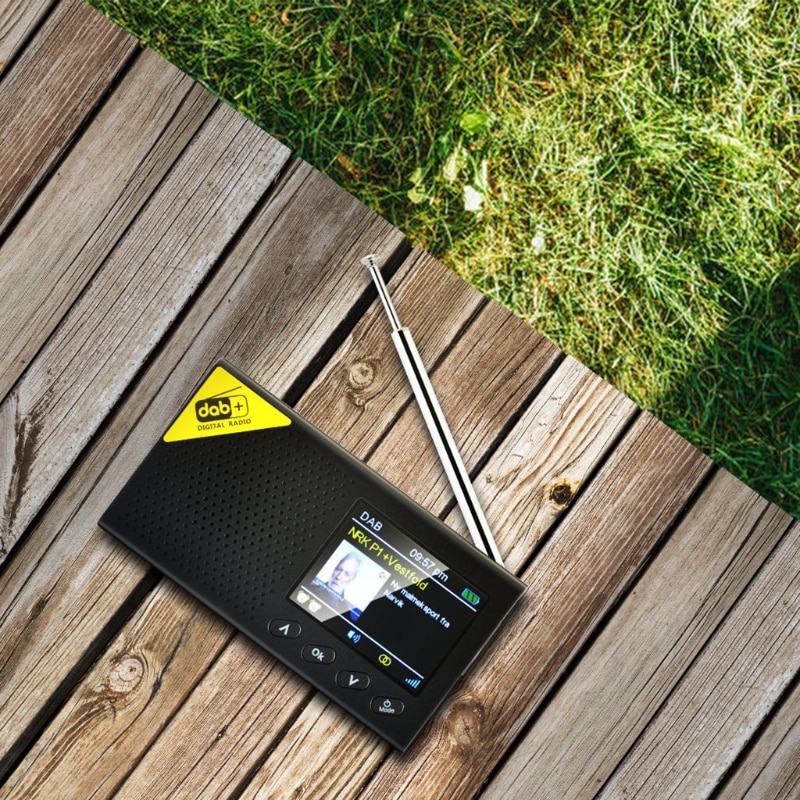 Bärbar bluetooth digital radio dab / dab + och fm-mottagare uppladdningsbar lättviktig hemradio