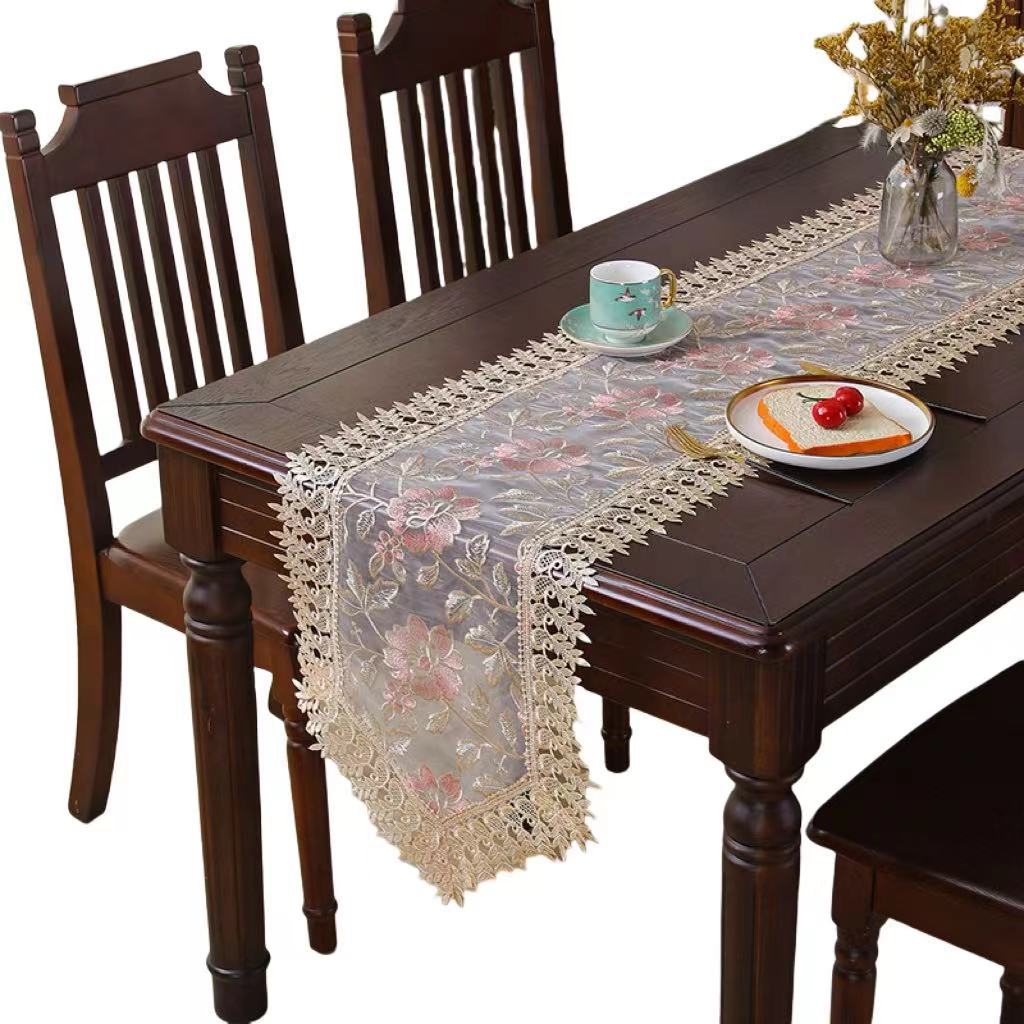 Bordlöpare i fransk spets med ihålig yta, exklusiv känsla för hemmabruk, lämplig för sängbord, soffbord, matbord: 40*90cm / Gul