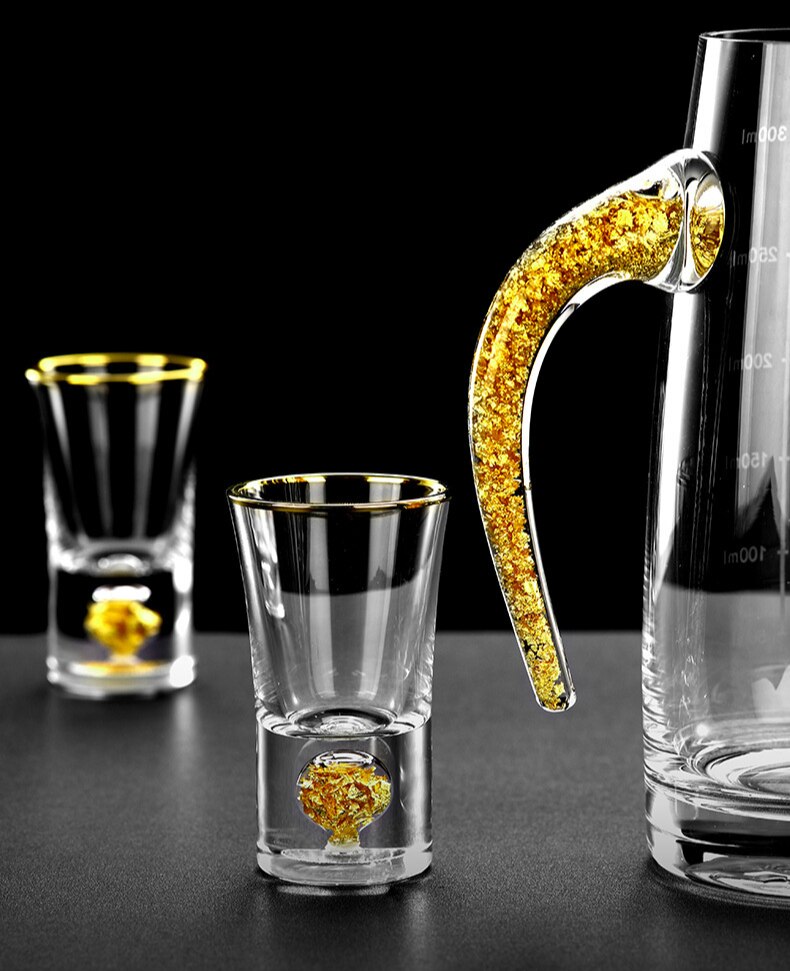 24k gullfolie krystallbrennevin brennevin glassbar høy grad gylden skyld vodka små skudd vinglass kopp vasos de cristal