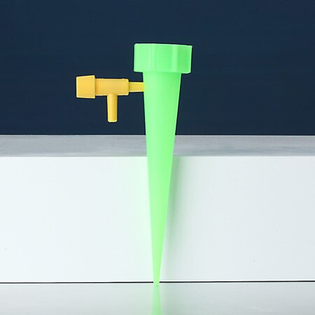 Gran botella de coque utiliza Kits de auto riego ajustables maceta de plástico riego automático por goteo de agua pico pila de cono: 1 Pcs Green