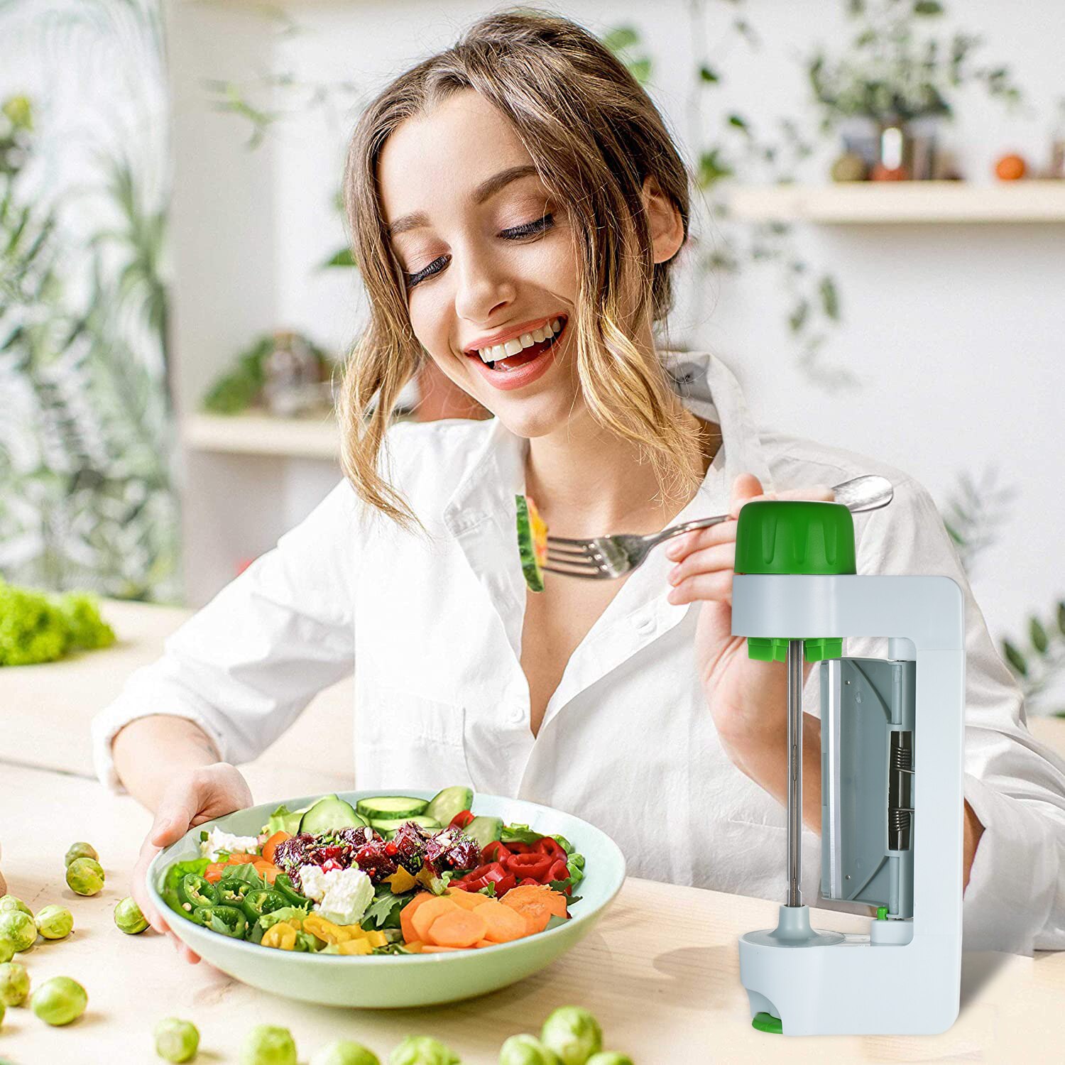 Kitchen Vegetable Slicer Spiralize Rotating Fruits Vegetables Cutter Kitchen Peeling Tool Stainless Steel Fruit Cutter Slicer