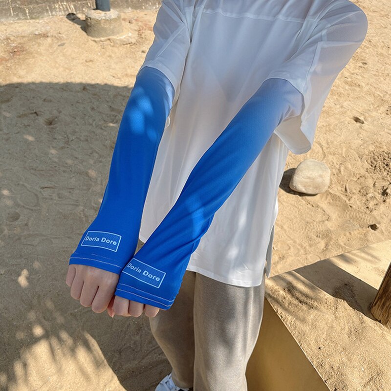 Armstulpe mit farbverlauf, uv-schutz, weiche armmanschette aus eisseide, sonnenschutz für den sommer, schnelltrocknend, dünn und atmungsaktiv: Blau