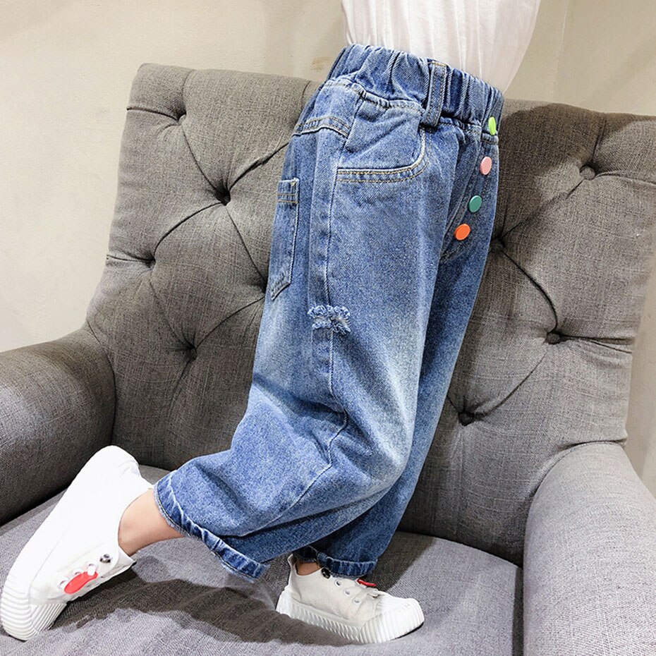 Ragazze Jeans Strappati Coloful ButtonToddler Dei Jeans del Foro Dei Jeans Delle Ragazze di Autunno di Inverno Del Bambino Vestiti Della Ragazza