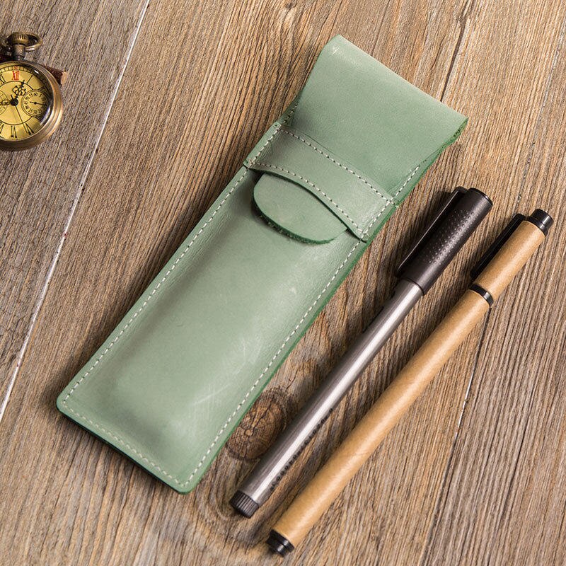 YUBRO-STUDIO Stifthülle Handgefertigtes Etui aus Crazy Horse Leder Vintage Roll-Up Stifttasche YUBRO-STUDIO Stifthülle Handgefertigtes Etui aus Crazy Horse Leder Vintage Roll-Up Stifttasche