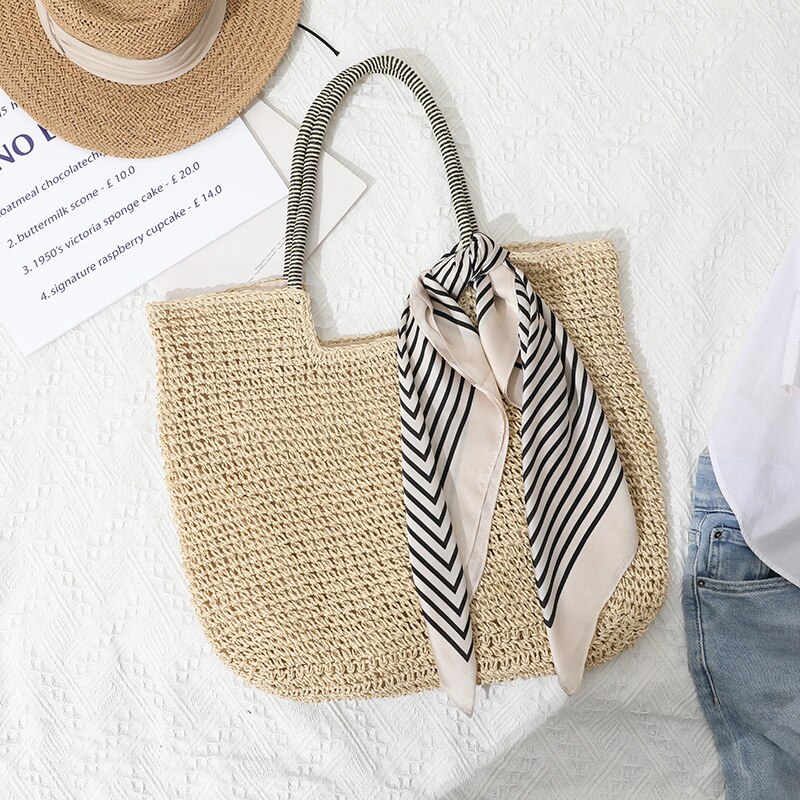 Casual woven bag women's large-capacity one-shoulder handmade straw woven bag seaside vacation beach bag