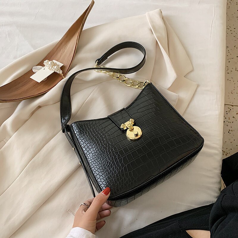 Alligator kvinder bucket taske klassisk blå famle skuldertasker sommer krokodille mønster dame crossbody messenger håndtaske: Sort