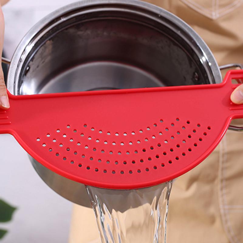 Plastic Drain Basket Washing Rice Filter Leak-proof Baffle Pot Side Drainer Washing Filter Screen Basket Kitchen Gadget