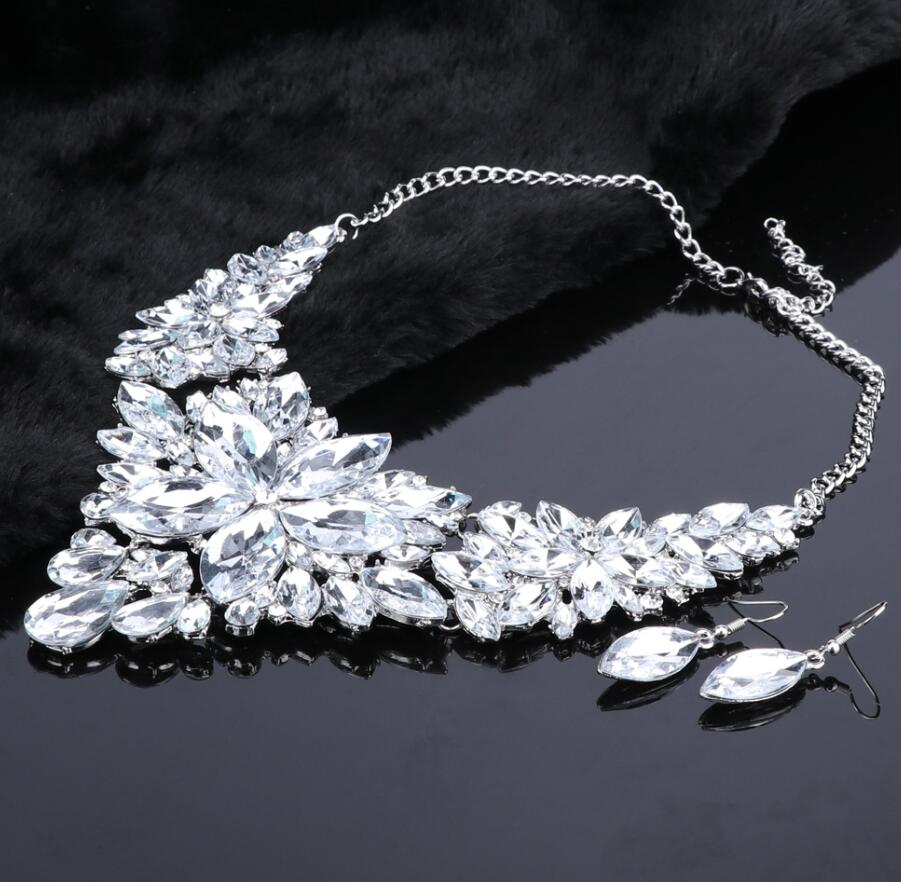 Verzilverd Bridal Sieraden Set Voor Bruiden Crystal Ketting Oorbellen Wedding Party Kostuum Accessoires Decoratie Vrouwen: Silver