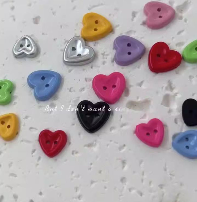 Botones de plástico en forma de corazón de colores macarrón de 15mm para camisas de niños, suéteres, botones de decoración, botón cosido a mano DIY, 10 unids/lote