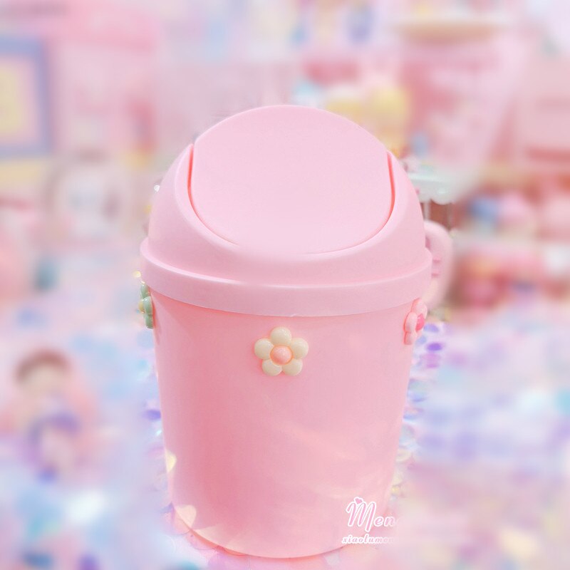 Kawaii Pink Strawberry Flower Waste Bin Desktop Portable Plastic Mini Shake Cover Garbage Basket Sakura Home Bedroom Trash Can