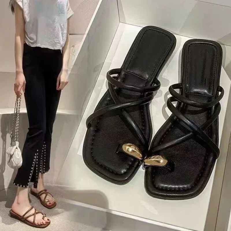 Sandalias romanas de tacón plano para mujer, zapatos de tacón bajo, calzado de Gladiador, Punta abierta, playa, verano, 2024
