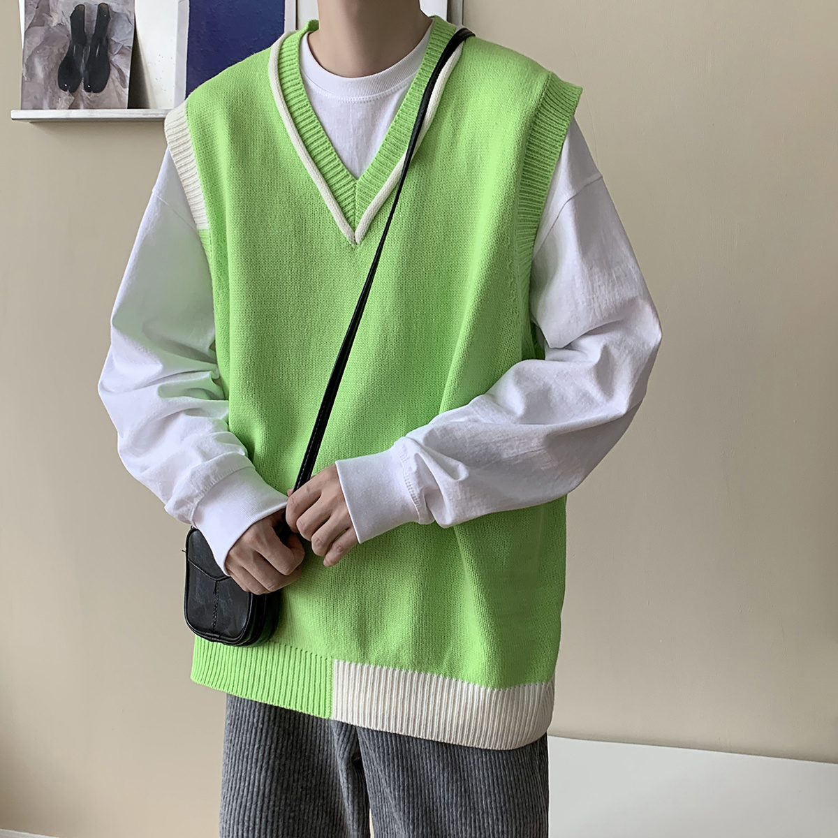 Green Black V-neck Sweater Vest Men Warm Casual Knitted Pullover Men Korean Clothes Loose Casual Sleeveless Sweater Mens: Green / L