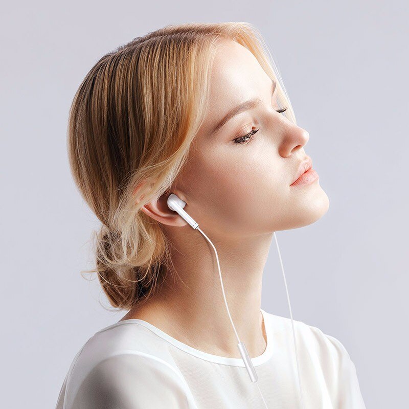 Headphones with Cable and Microphone for mobile Laptop PC Headphone Type C Lightning 3.5mm