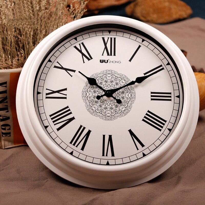 12 Inch Simple Roman Digital Quartz Clock Art Deco European and American Style Silent Wall Clock