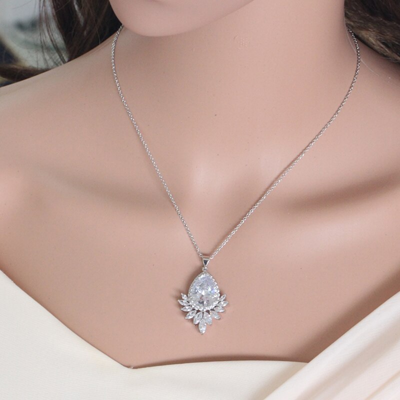 Pera Classic Marquise Cut Zirconia Crystal Big Bule Green Water Neklaces Pendants for Women Daily Dinner Party Jewelry P007